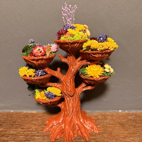 boom met droogbloemen